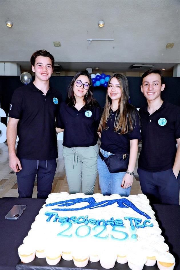 Juan Pablo Lankenau, Daniela García, Vivi Lamas y Santigo Luna