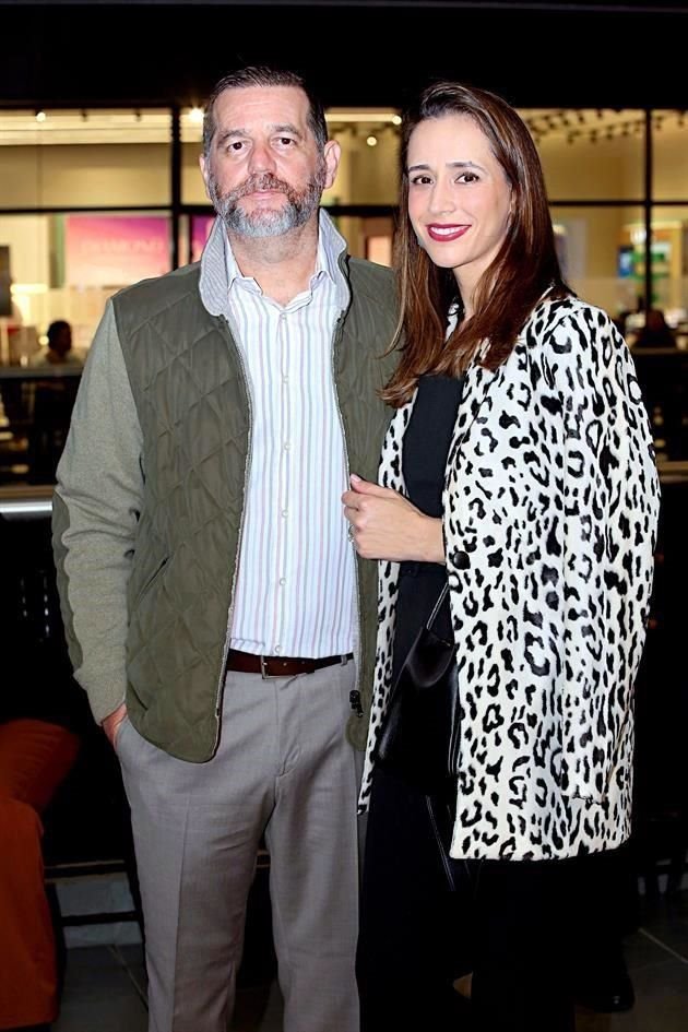 Federico Santos y Stephanie Schiemann de Santos