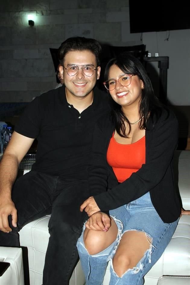 José Luis Treviño y Melanie Solís