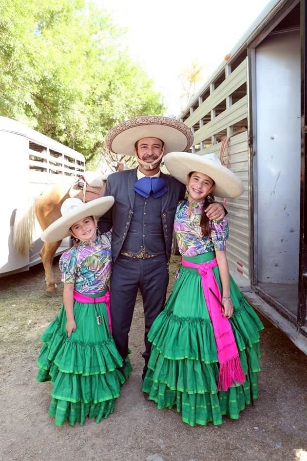 María Orozco, Nacho Orozco y Monserrat Orozco