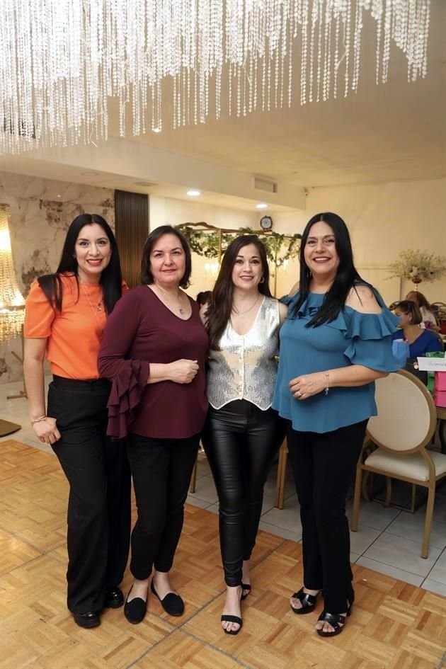 Erika Cuevas, Patricia Villarreal, Mayela Garza y Magda González