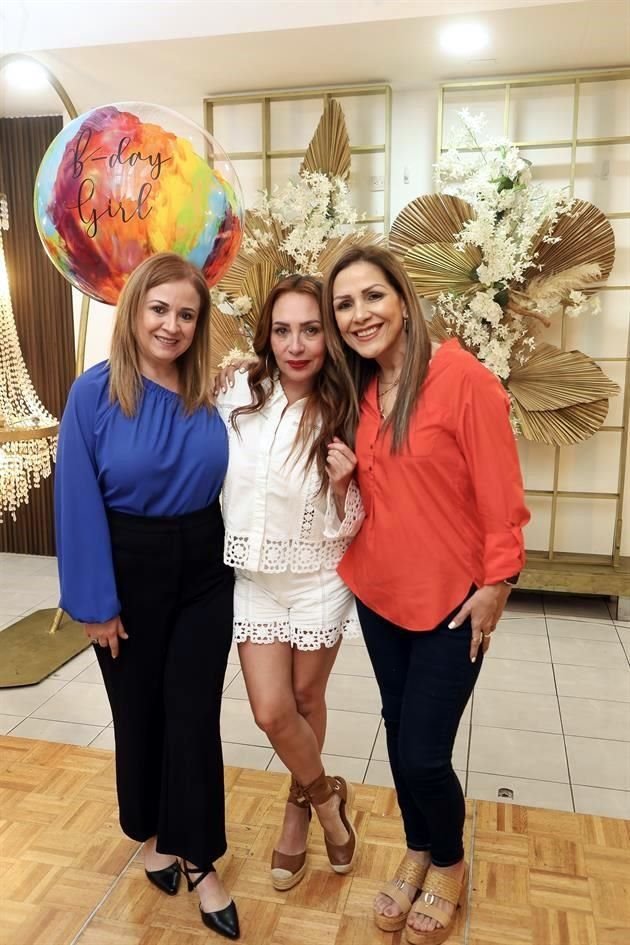 Marisa Cantú, Brenda Rueda y Marily Martínez