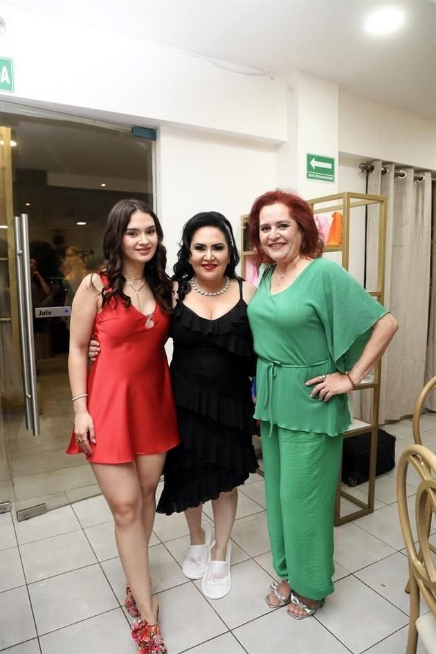 Andrea Villarreal, Magdis Ochoa y Nancy Valdez de Colorado