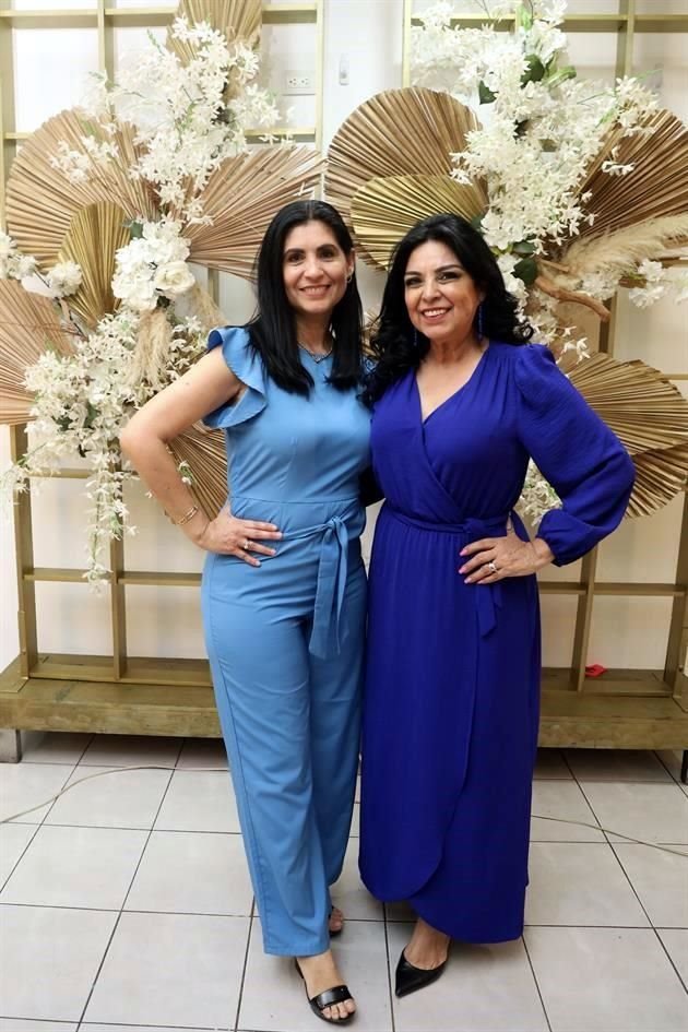 Claudia Garza de Maldonado y Ofelia Galván de De la Garza