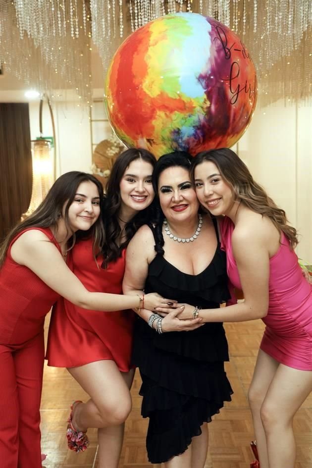 Vanessa Ramírez,, Andrea Villareal, Magdis Ochoa y Cristina Estala