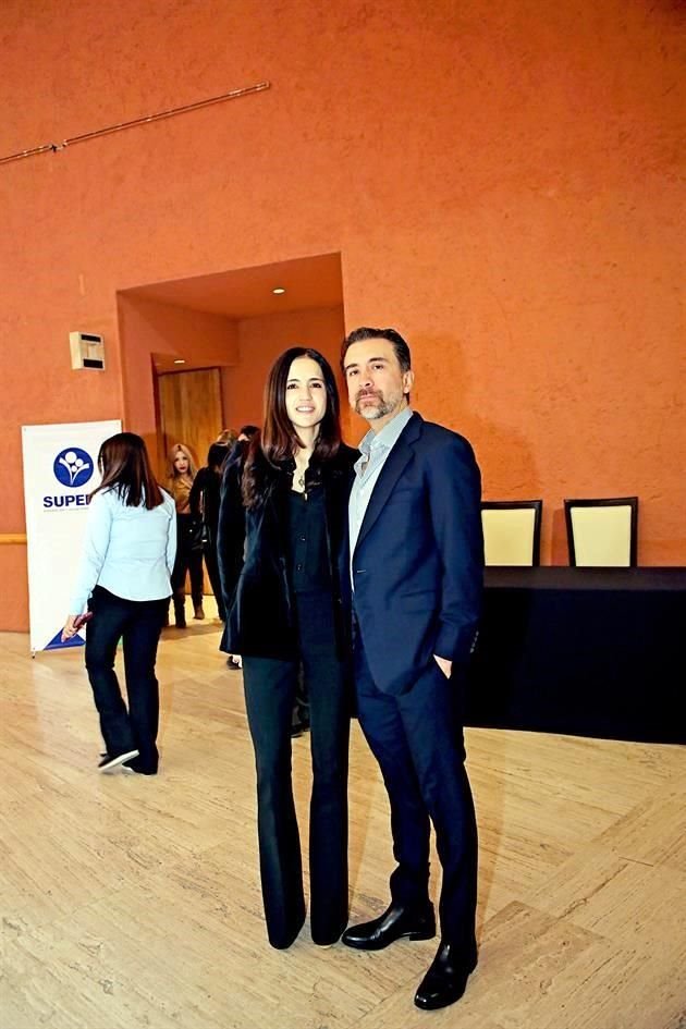 Fernanda Longoria de Romo y Alfonso Romo