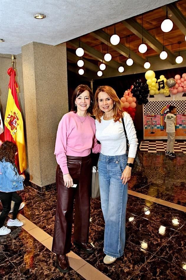 Cordelia de Treviño y Marcia de Llaguno