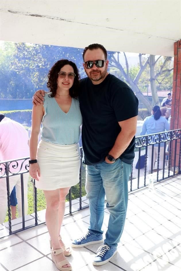 Julieta Elizondo y Héctor Garza