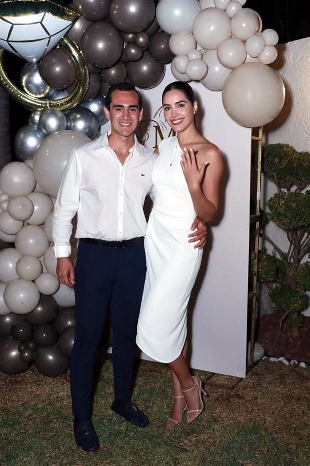 Roberto Cepeda García y Michelle Hewitt Zapata