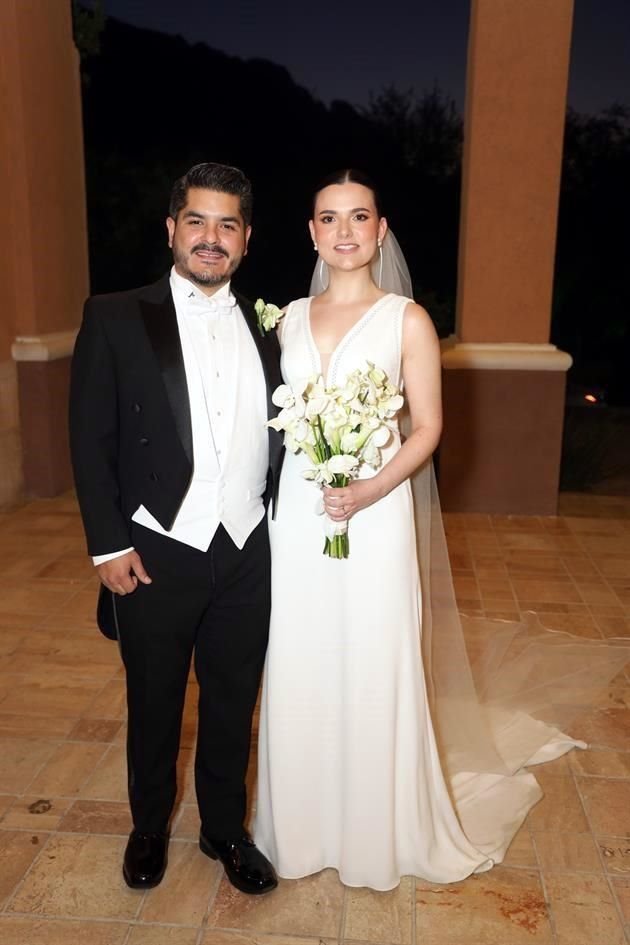 FernándezAdrián Fernández De la Garza y Alma Luz González Pedraza