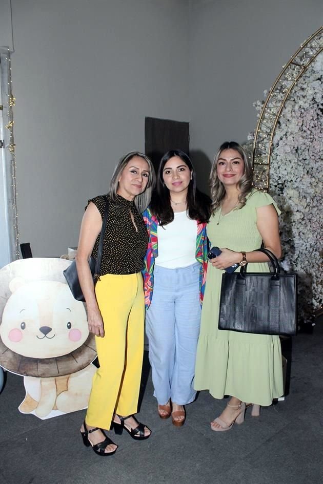 Marisa Ruiz, Alejandra Llanas y Gaby Llanas