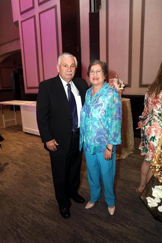 Serafín Nevarez y Blanca Alicia Solís