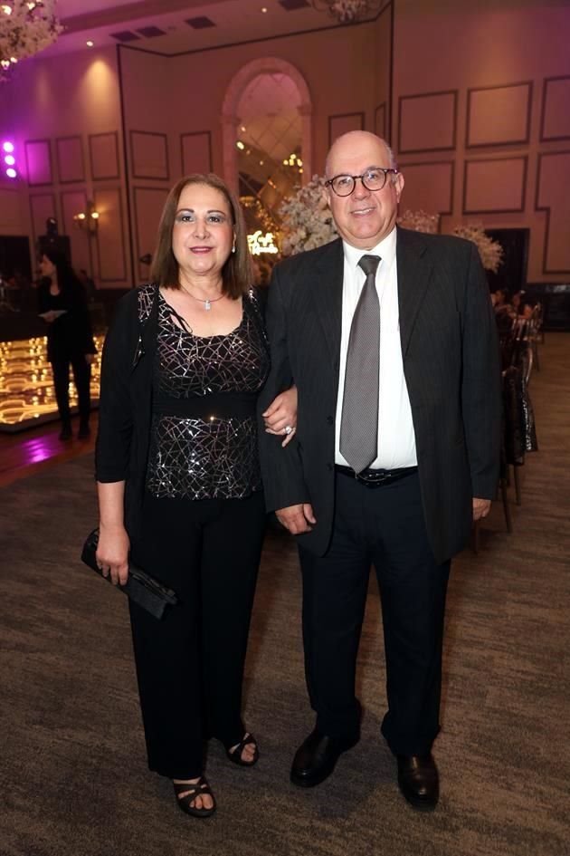 Nidia Cantú y Arnoldo Leal