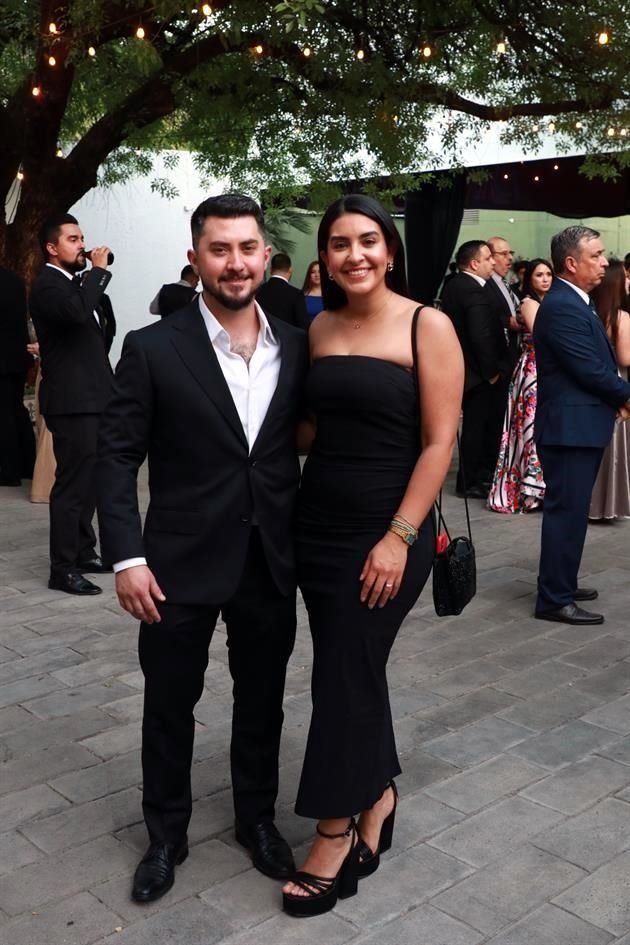 César Ramírez y Valeria Garza