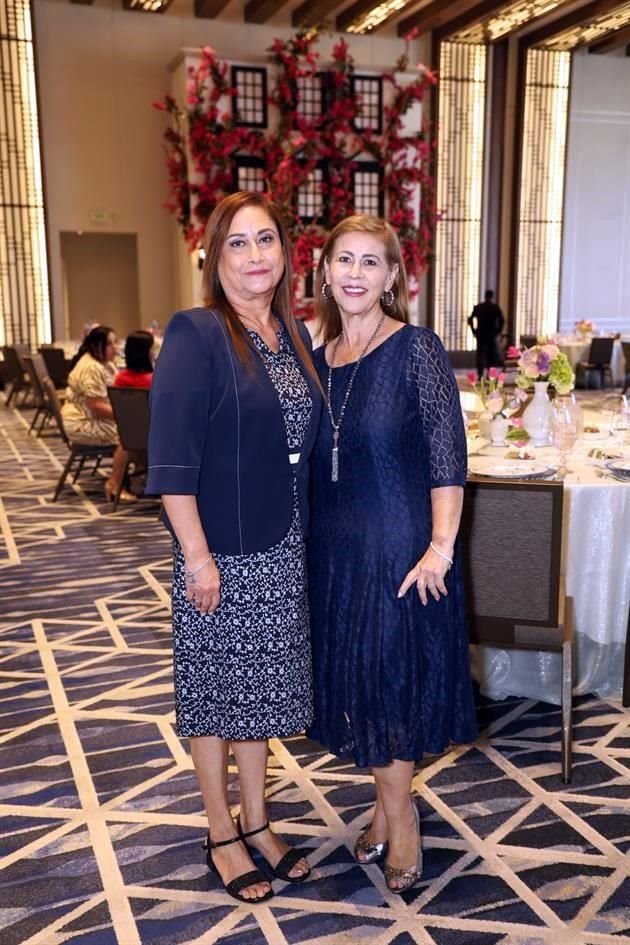 Virginia Padilla y Blanca Lilia Garza de Zambrano
