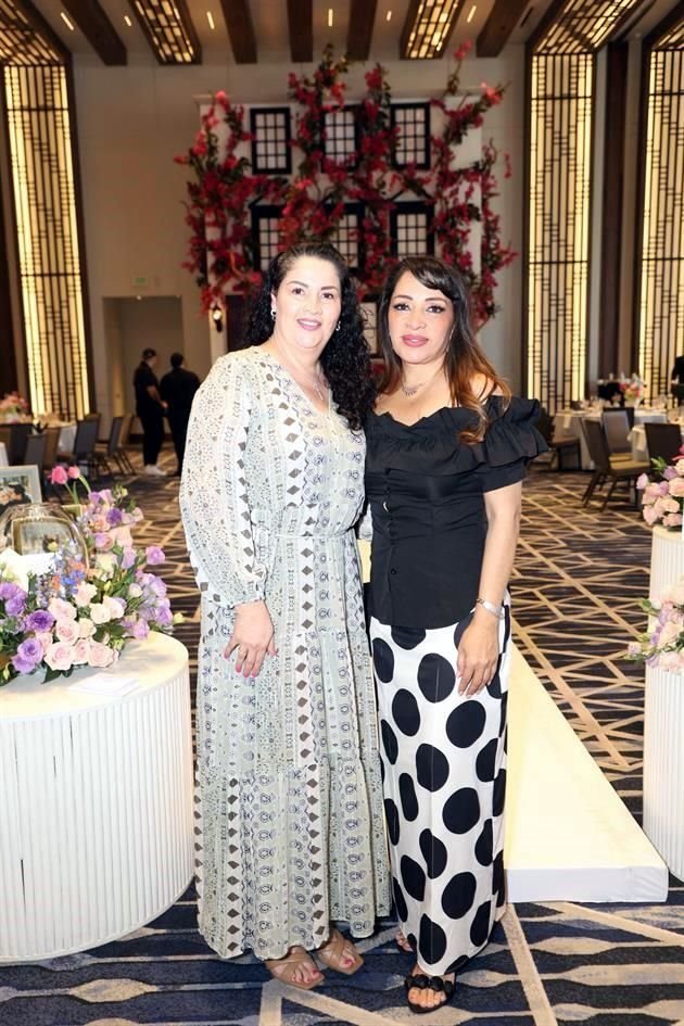 Brenda Elizondo y Margarita Garza