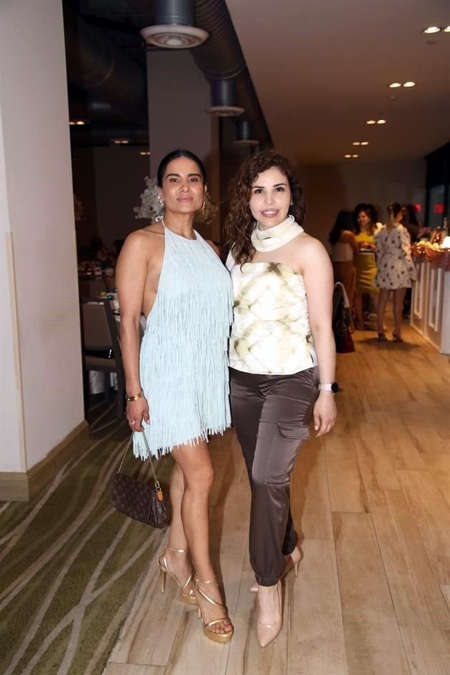 Lizzy Cantú y Karla Briseño