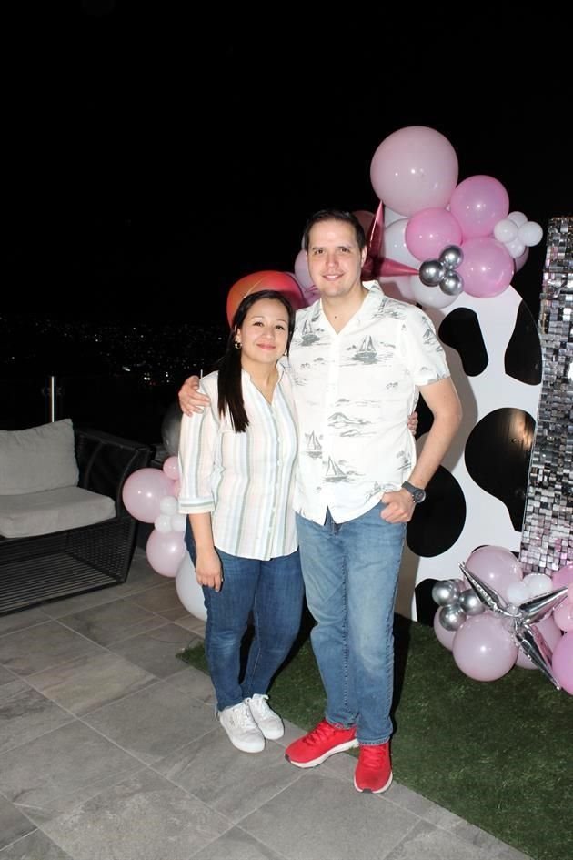 Diana Mendoza y Armando Santana