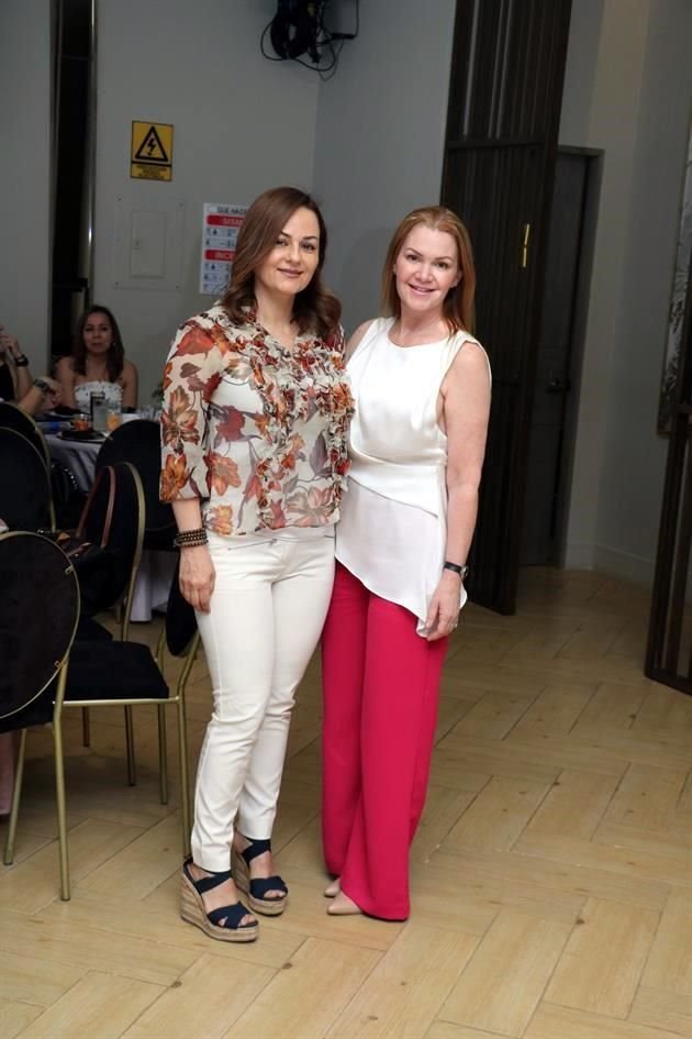 Gaby Flores y Claudia González