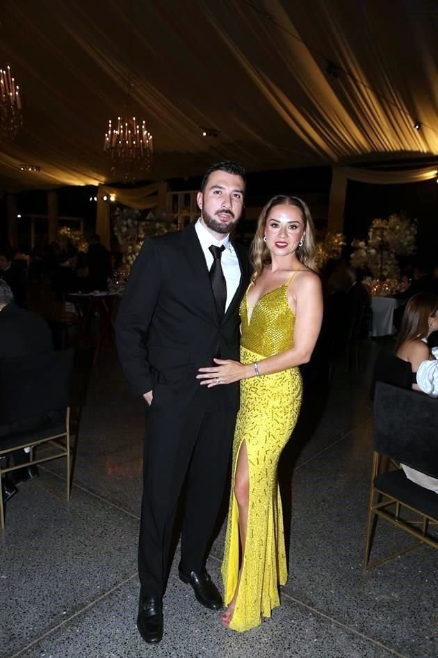Luis Serna y Jazmín Serna