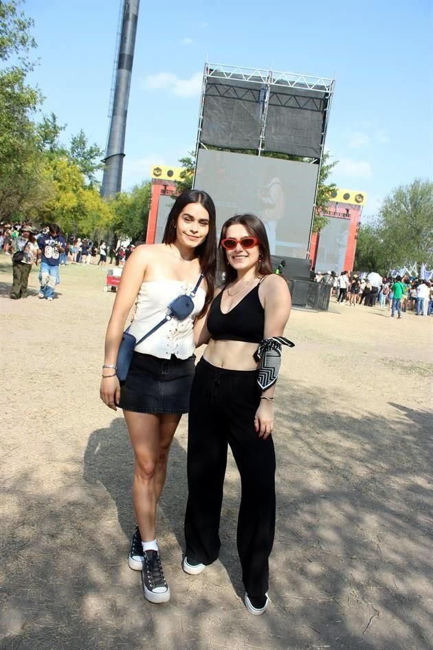 Paulina Tovar y Natalia Labastida