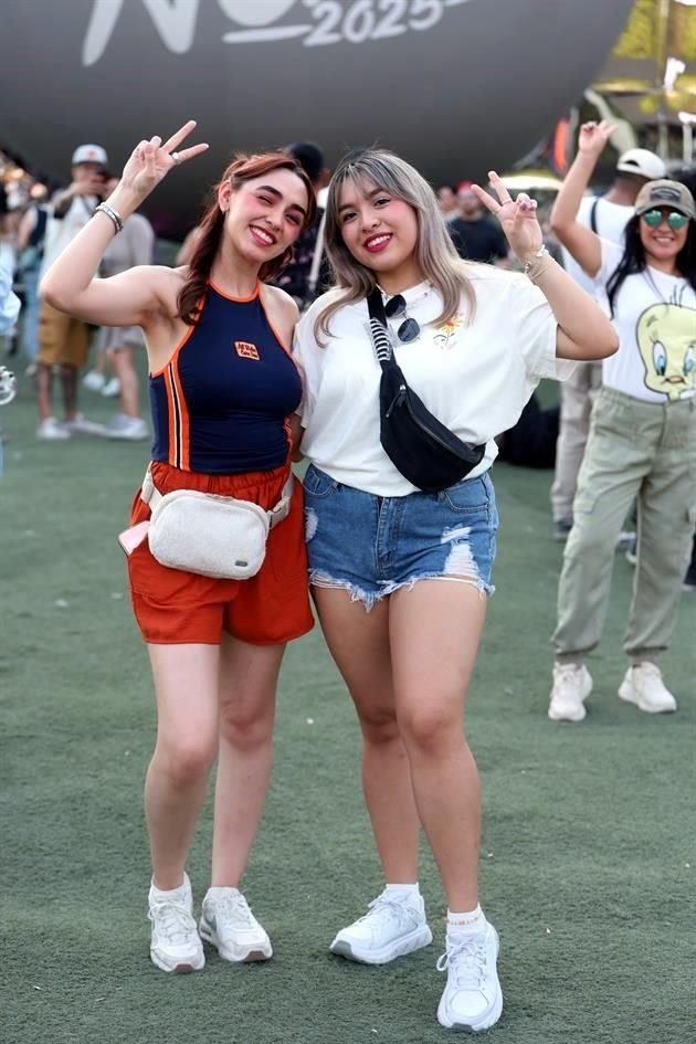 Samantha Valdés y Dayan Ramírez