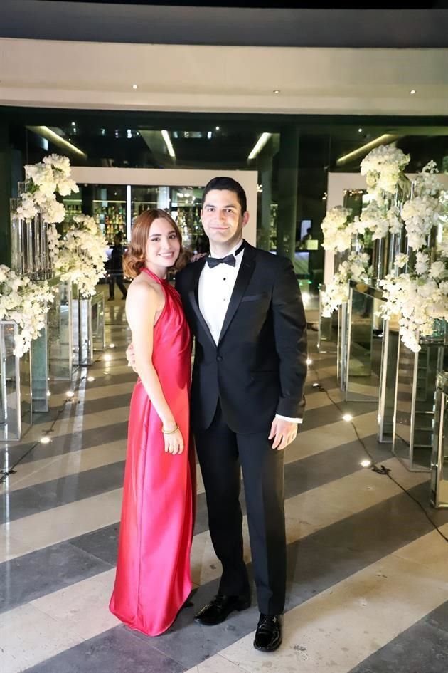 Andrea Arenas y Sergio Morales