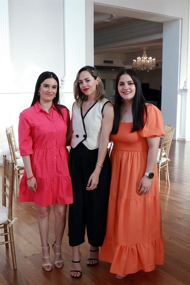 Gina Saldívar, Pamela Guerra y Gabriela Cantú