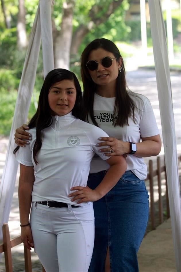 Victoria Beléndez y Gabriela Martínez
