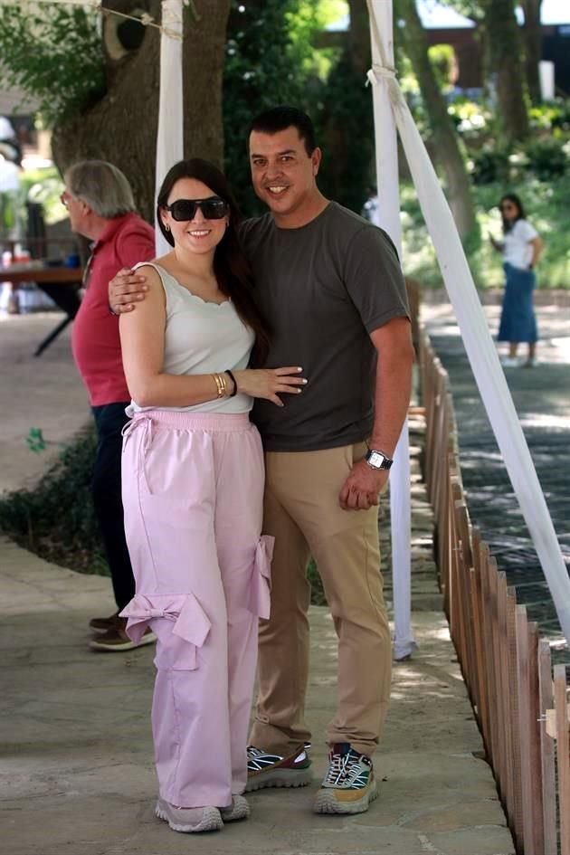 Érika Cantú de Romo y Benjamín Romo