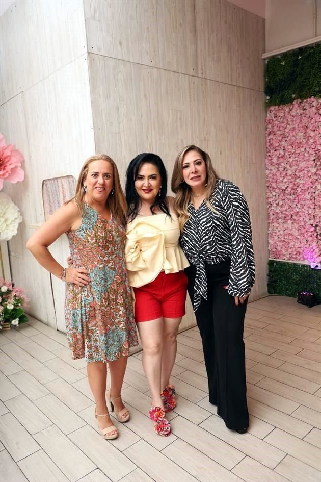 Verónica Sepúlveda, Magdis Ochoa y Sara Guerra
