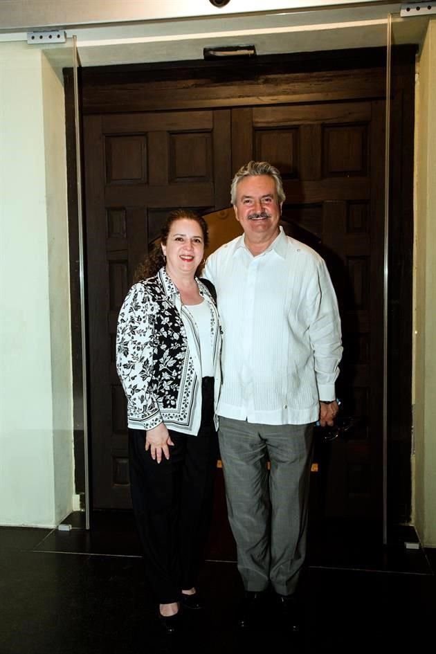 Maricela González y Carlos Humberto González