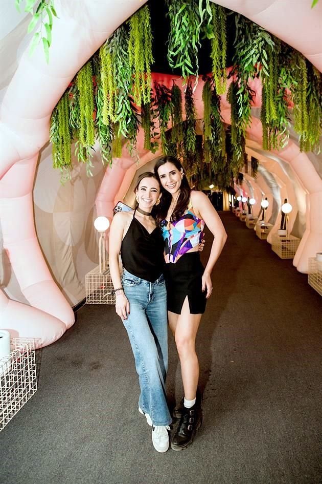 Scarlet Guzmán y Ale Rubio