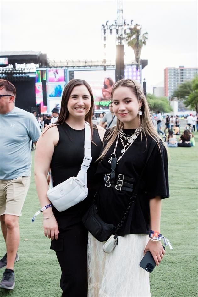 Bárbara Acuña y Mariale de Hoyos de Elosúa