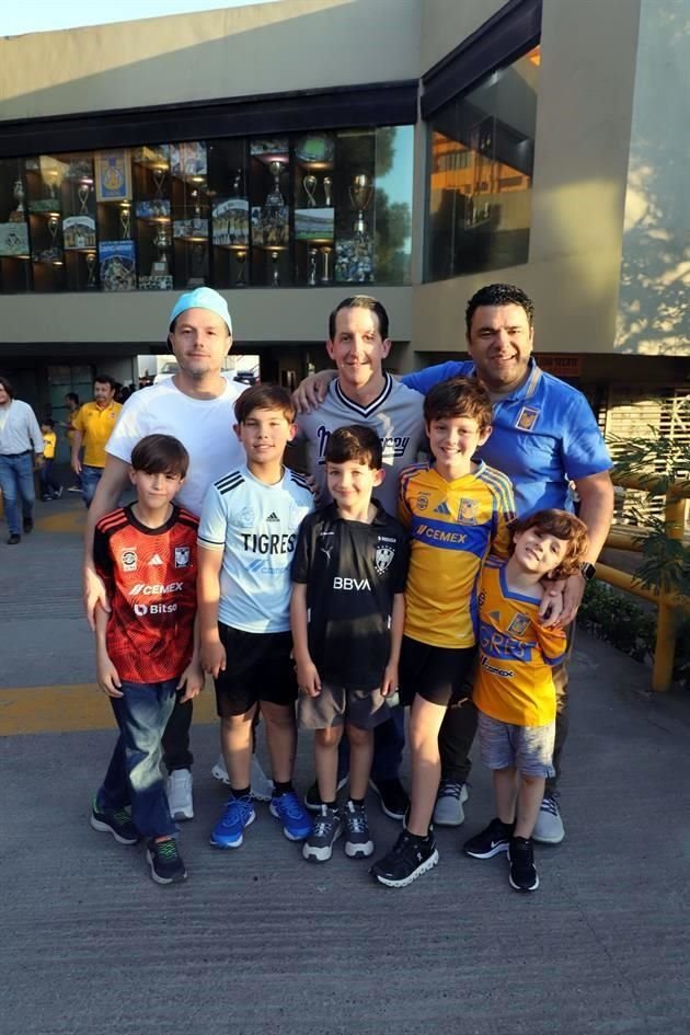 Melo Montoya, Pablo González, Roberto de la Garza, Yako Montoya, Juan Fernando Planchart, Alonso González Roberto de la Garza Jr. y Santiago de la Garza