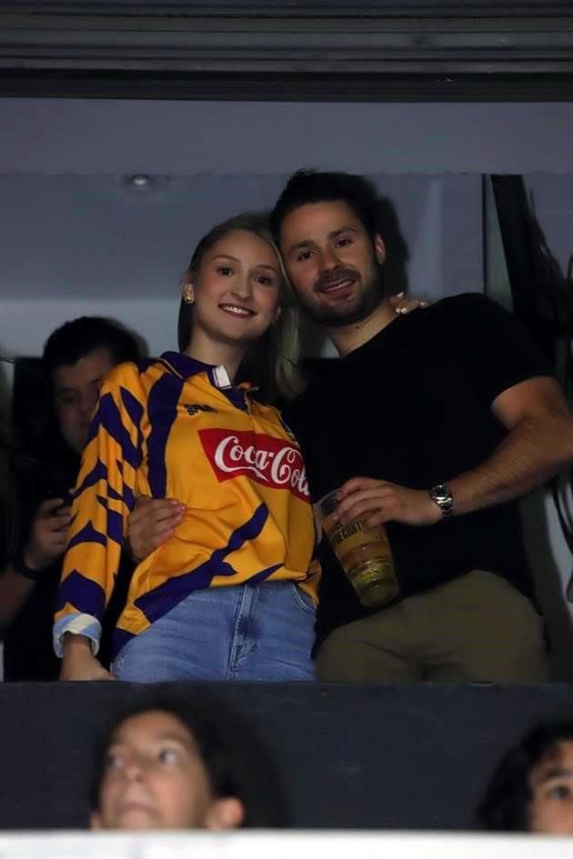Fernanda Montemayor y Orlando Cavazos