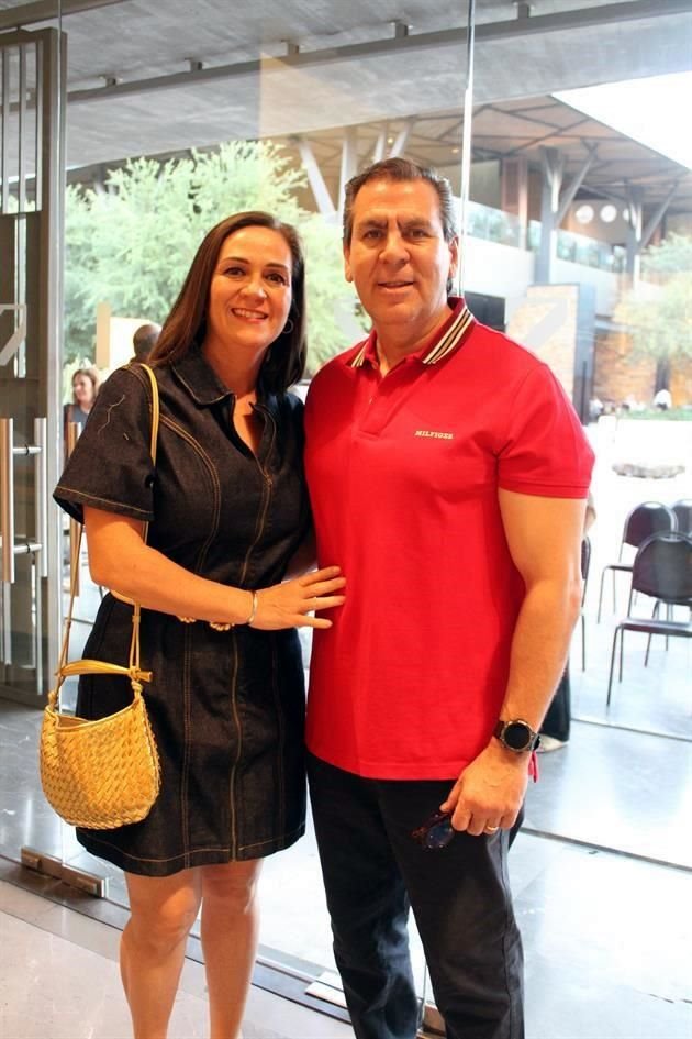 Isis Rubio y Enrique Orozco