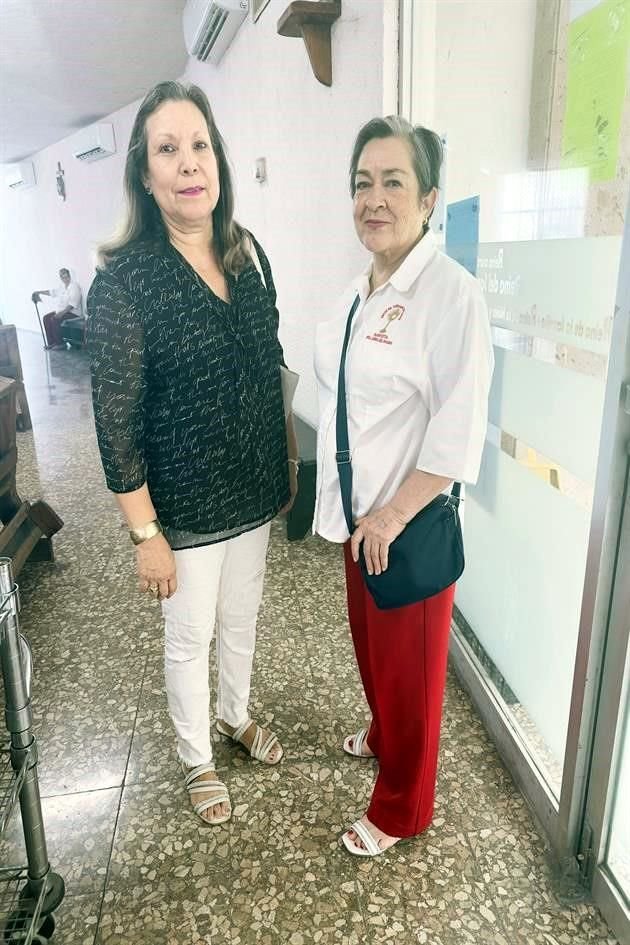 Imelda Santillán y Delsa González