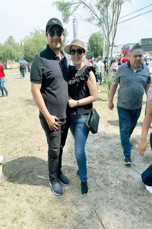 Mariana Quintero y Vidal Saldaña
