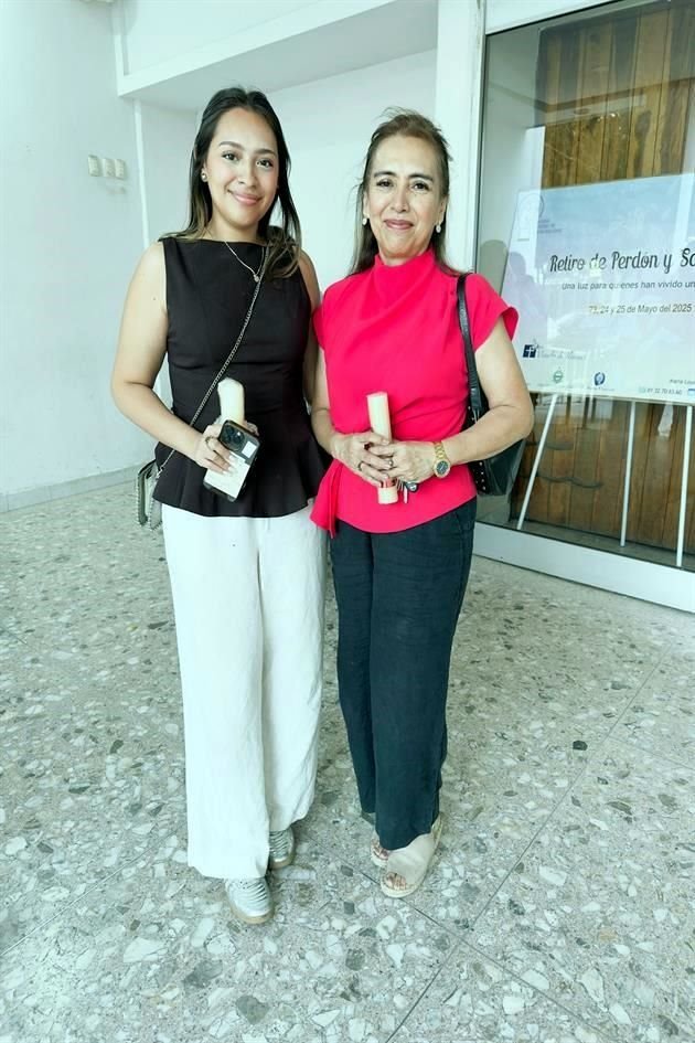 Karen Rivas y Olga Nelly Avendaño
