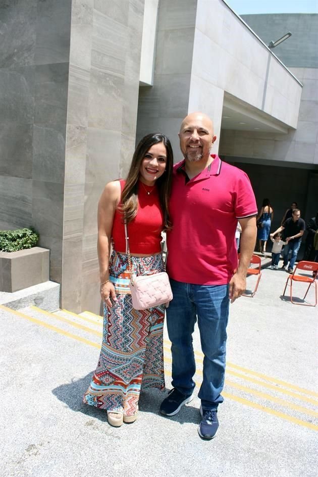 Ivonne Mujica Botello y Francisco Alvarado