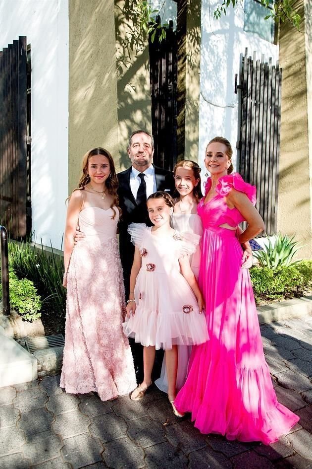 Paloma Porres, Álvaro Porres, Macarena Porres, Ingrid Jürgensen de Porres y Ana Porres
