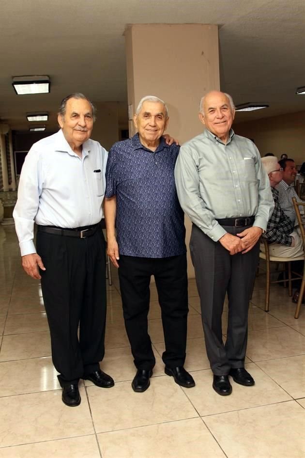 Hugo Luis y José Luis Cantú, hermanos del festejado