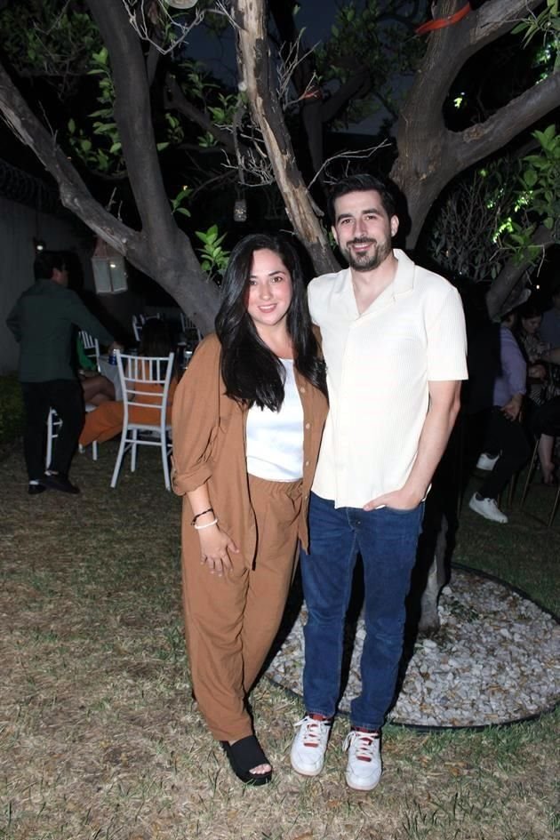 Pamela Vela y Héctor Espinosa