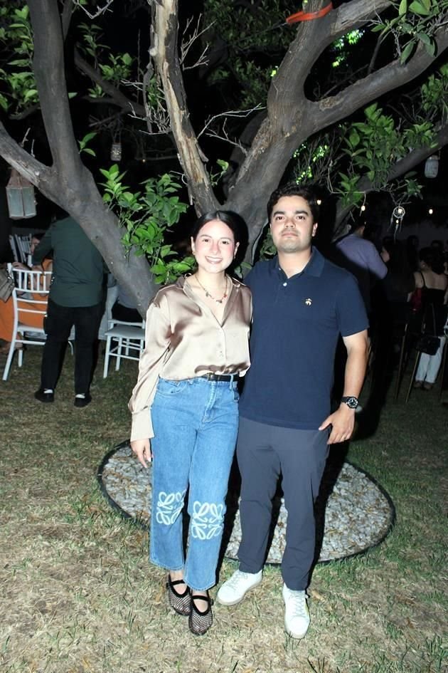 Nayeli Salinas y Juan Pablo González