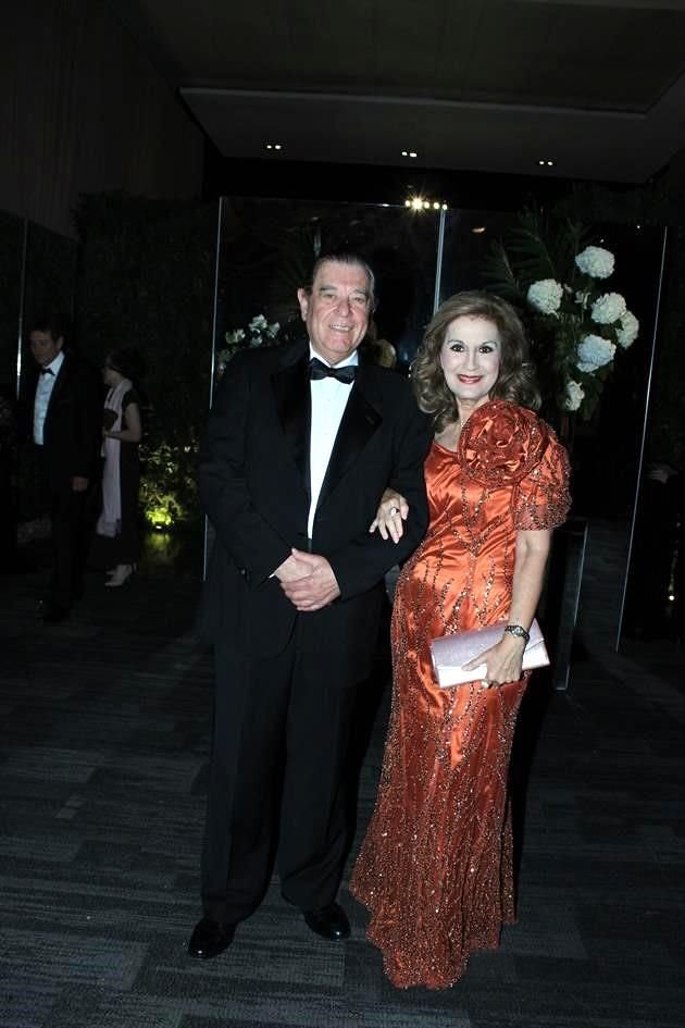 Gerardo García Ramírez y Adriana Cantú