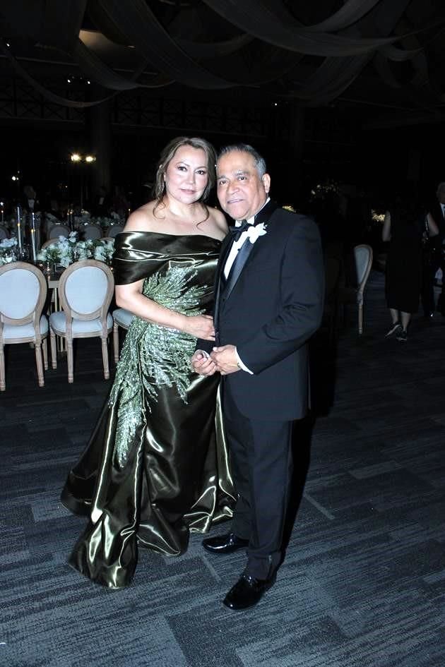 Papás del novio: Rossy Flores y Mario González