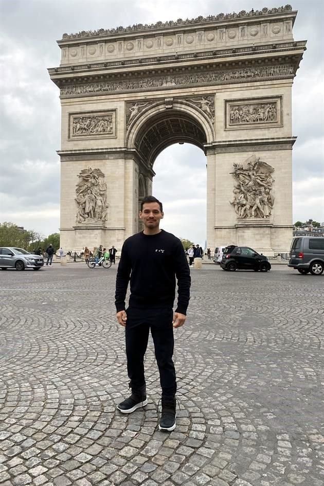 Andrés Segovia, en París, Francia
