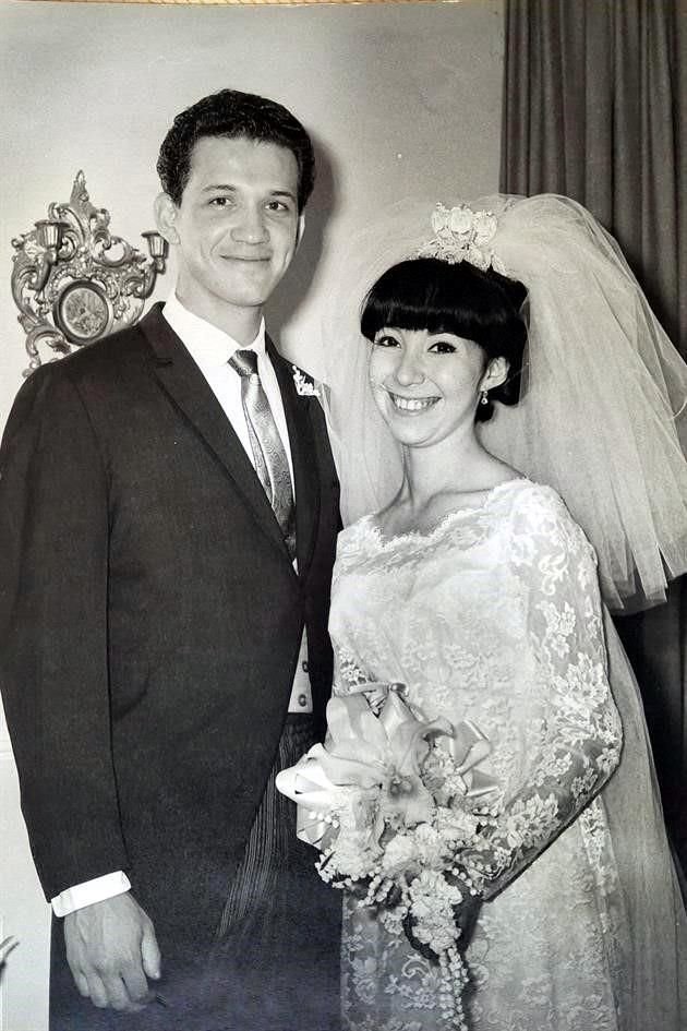 Roberto Carlos y María de Lourdes Gómez