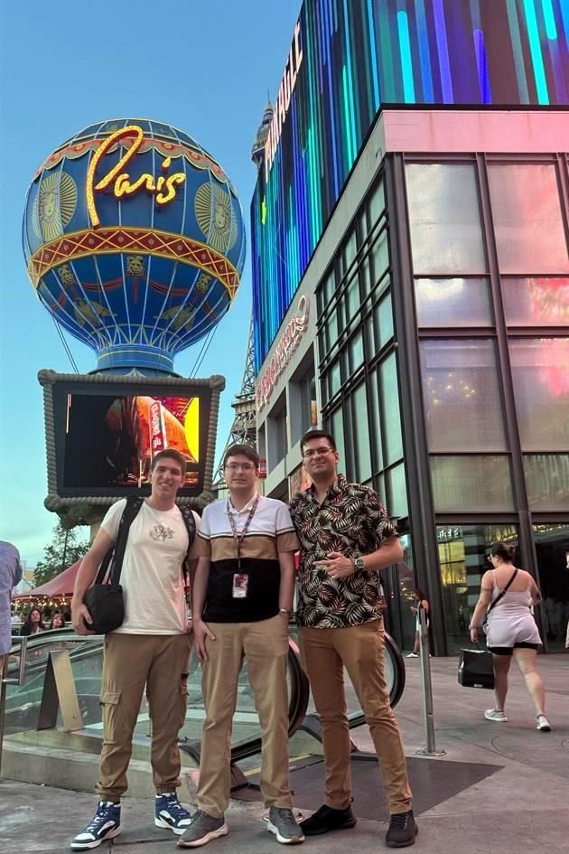 LAS VEGAS Marcelo Salas, Esteban Salas y Bernardo Salas